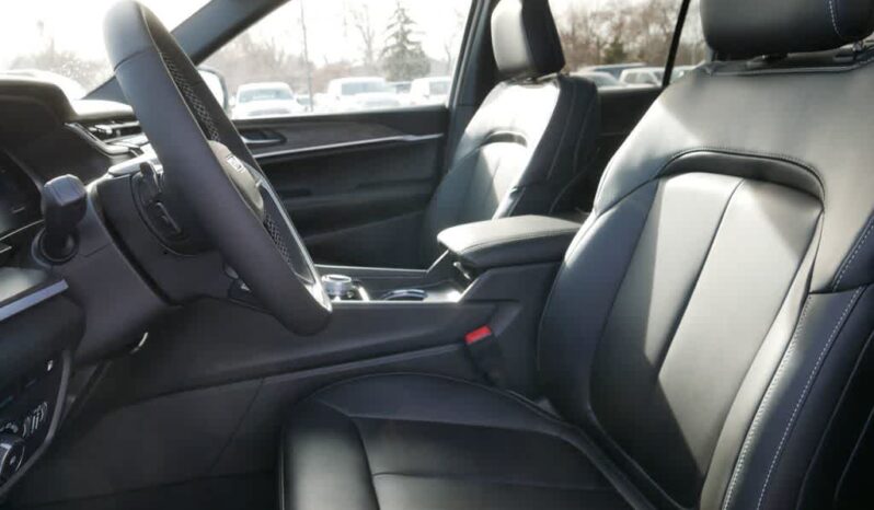 
 Jeep Grand Cherokee 4xe full									