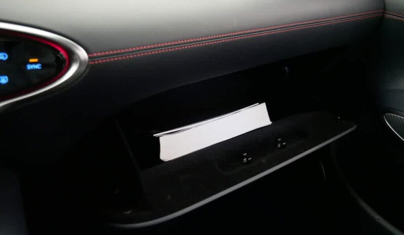 
 Genesis GV70 full									