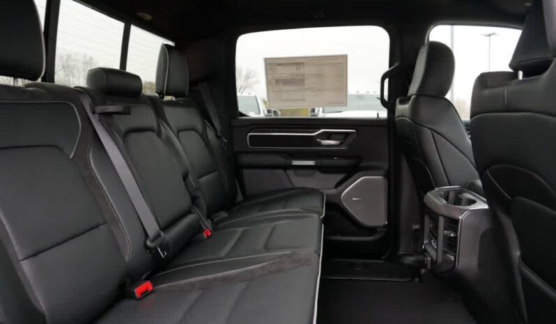 
 RAM 1500 full									