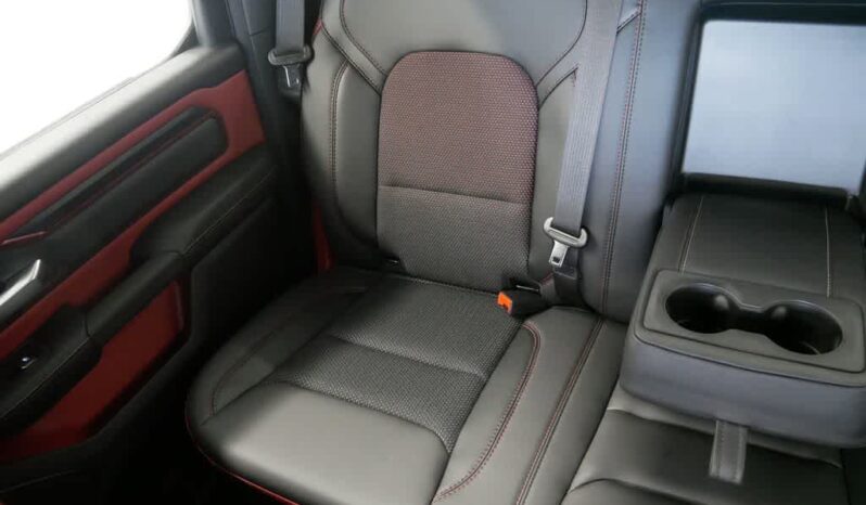 
 RAM 1500 full									