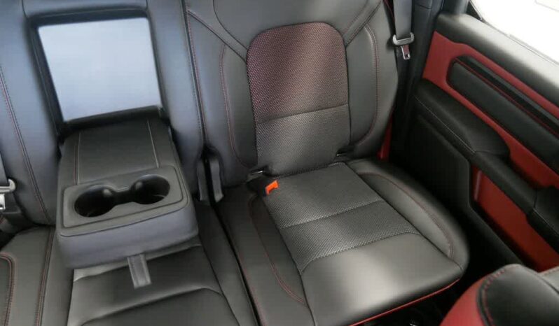 
 RAM 1500 full									