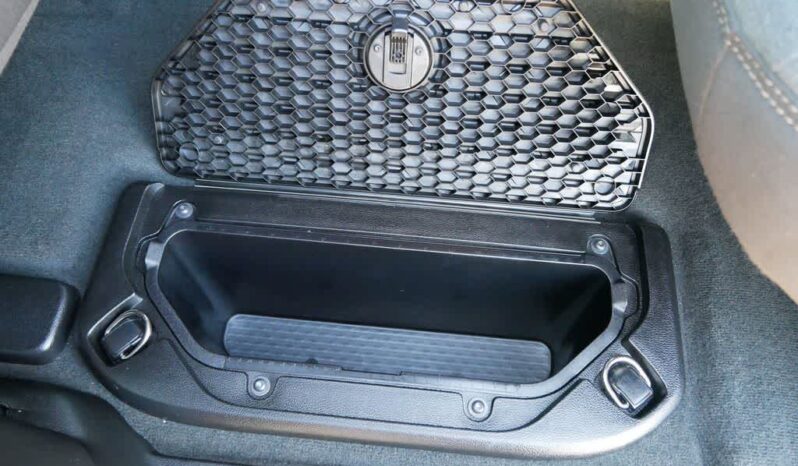
 RAM 1500 full									