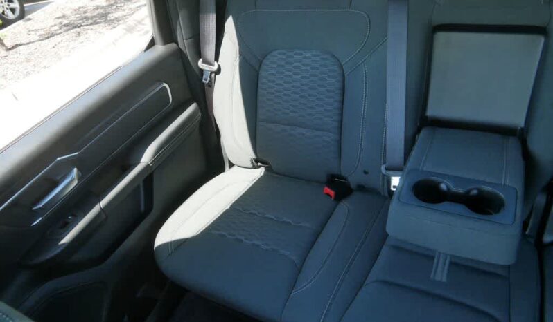 
 RAM 1500 full									