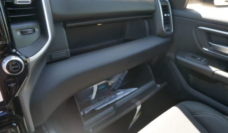 
 RAM 1500 full									