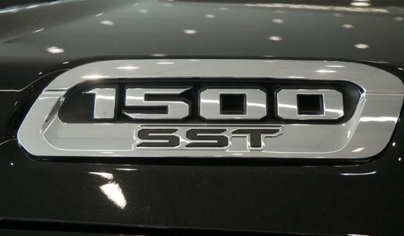 
 RAM 1500 full									