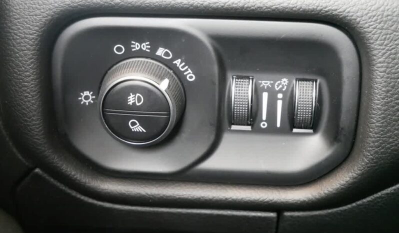 
 RAM 1500 full									