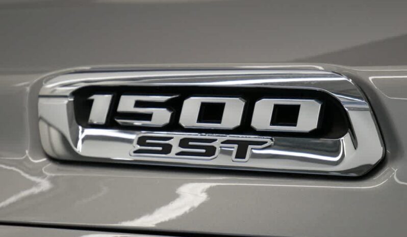 
 RAM 1500 full									