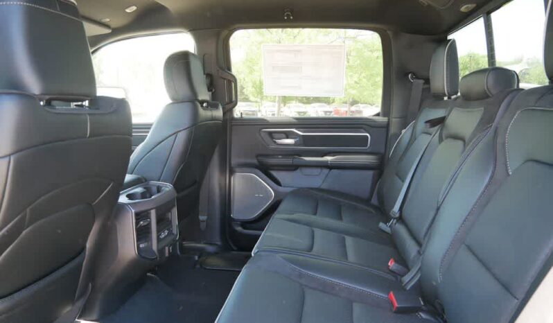 
 RAM 1500 full									