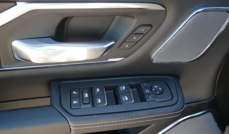 
 RAM 1500 full									