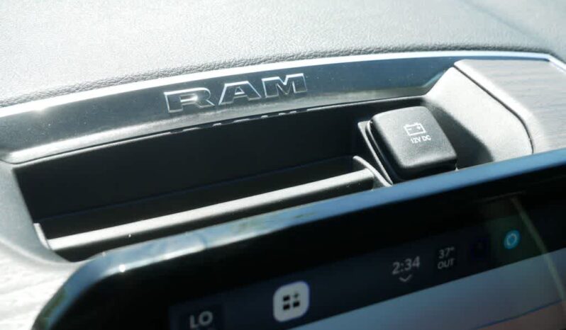 
 RAM 1500 full									
