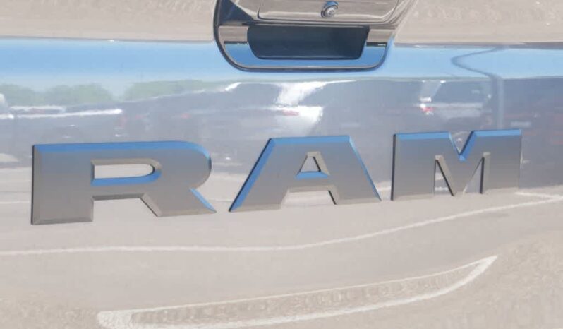 
 RAM 1500 full									