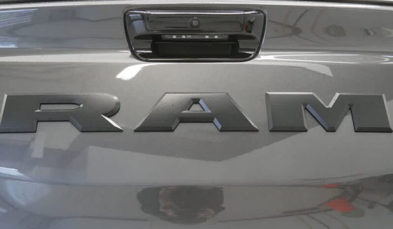 
 RAM 1500 full									