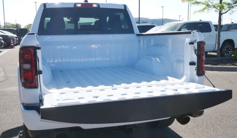 
 RAM 1500 full									