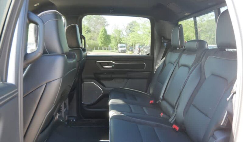 
 RAM 1500 full									