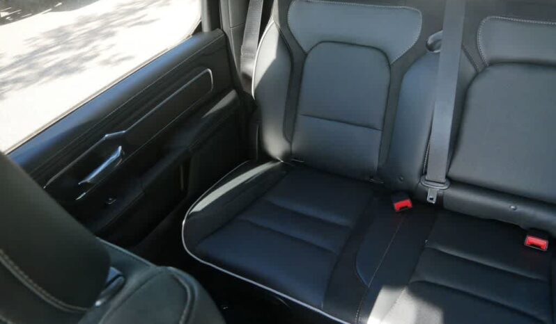 
 RAM 1500 full									
