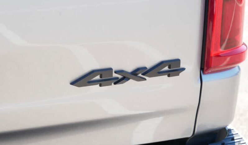 
 RAM 1500 full									