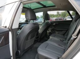 
 Audi Q8 full									