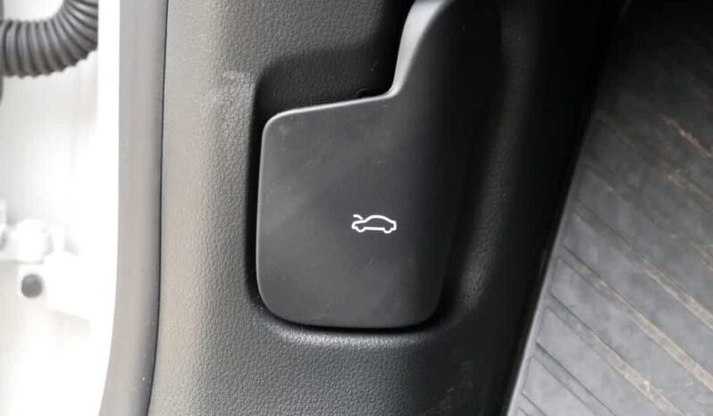 
 Audi Q8 full									
