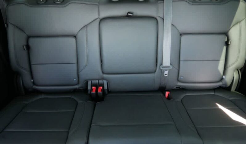 
 Chevrolet Silverado 1500 LTD full									