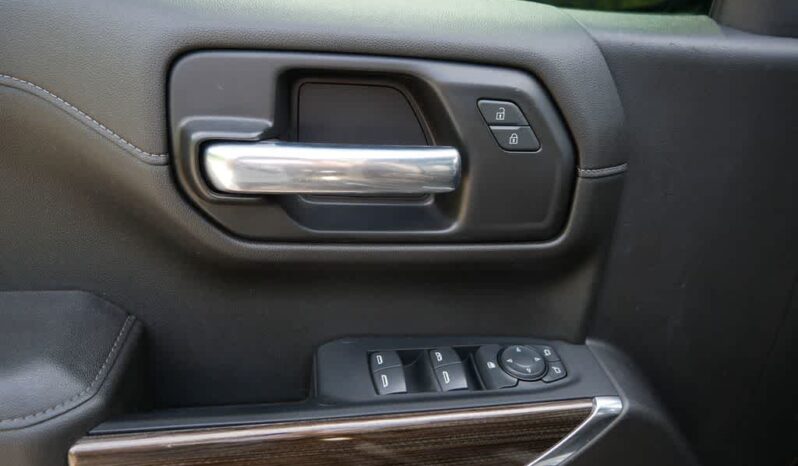 
 Chevrolet Silverado 1500 LTD full									