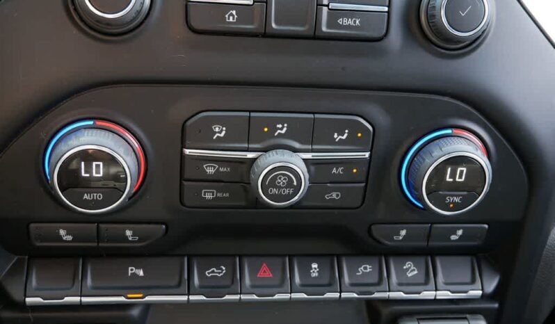
 Chevrolet Silverado 1500 LTD full									