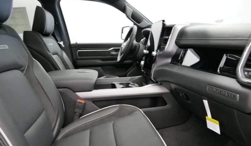 
 RAM 1500 full									