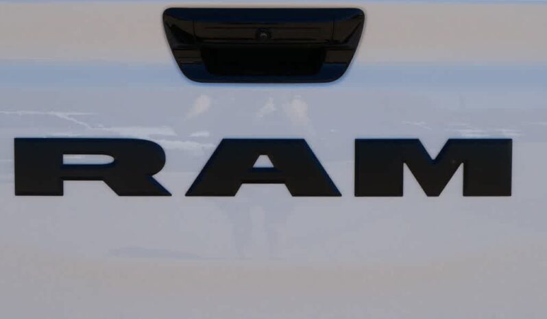 
 RAM 1500 full									