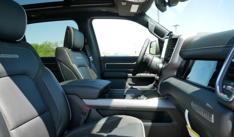 
 RAM 1500 full									