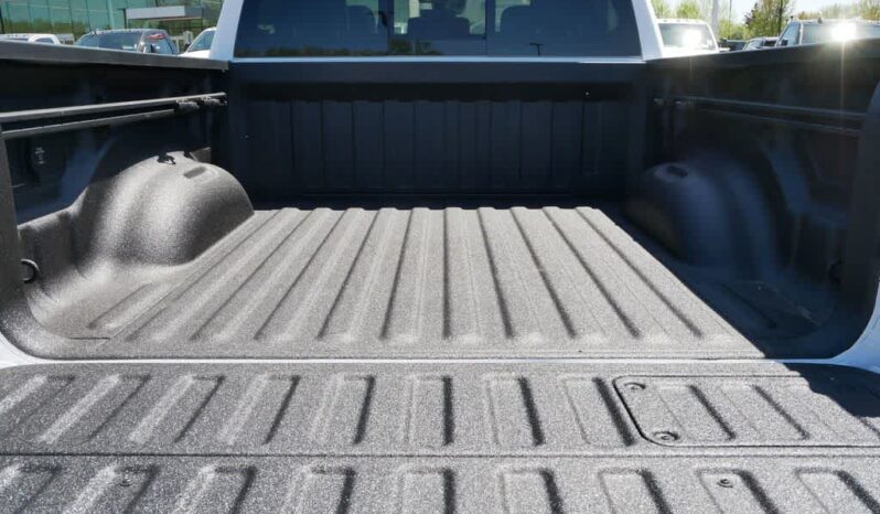 
 RAM 1500 full									