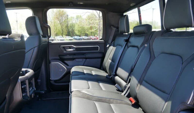 
 RAM 1500 full									