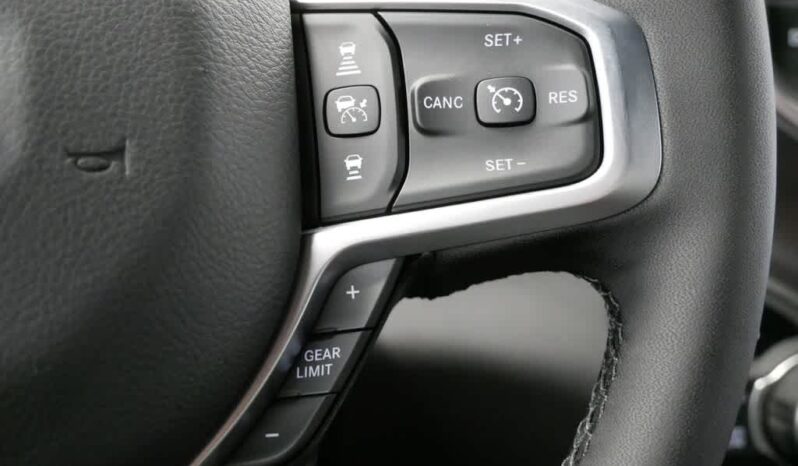 
 RAM 1500 full									
