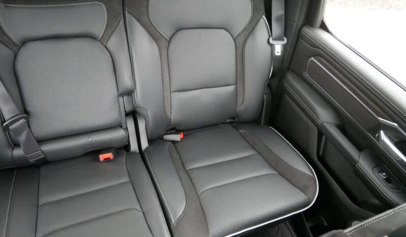 
 RAM 1500 full									