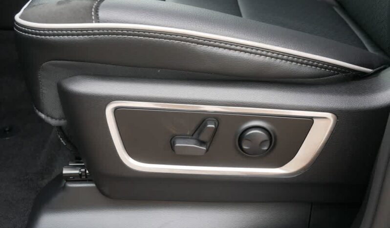 
 RAM 1500 full									