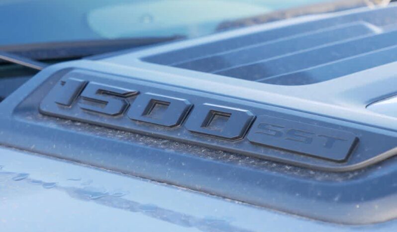 
 RAM 1500 full									