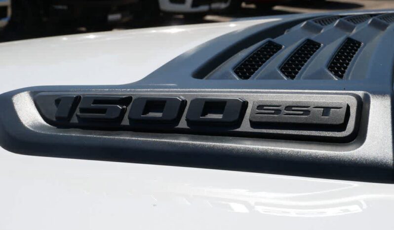 
 RAM 1500 full									
