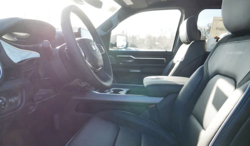
 RAM 1500 full									