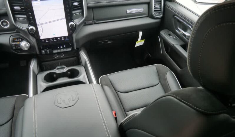 
 RAM 1500 full									