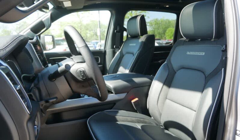 
 RAM 1500 full									