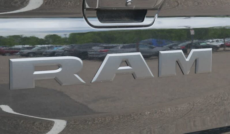 
 RAM 1500 full									