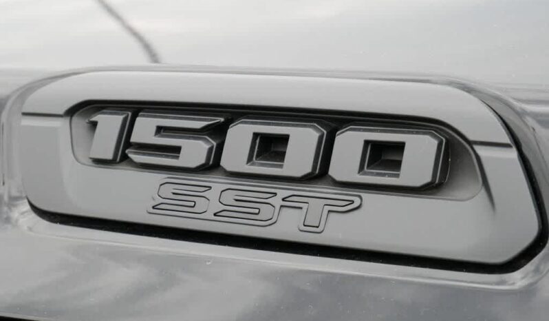 
 RAM 1500 full									