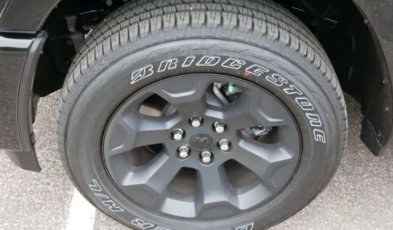 
 RAM 1500 full									