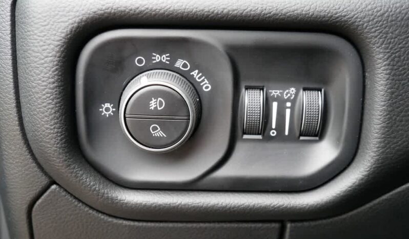 
 RAM 1500 full									