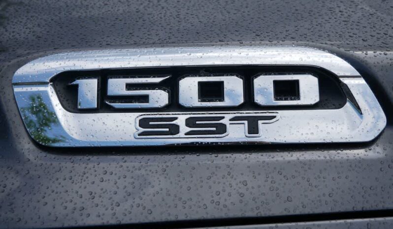 
 RAM 1500 full									