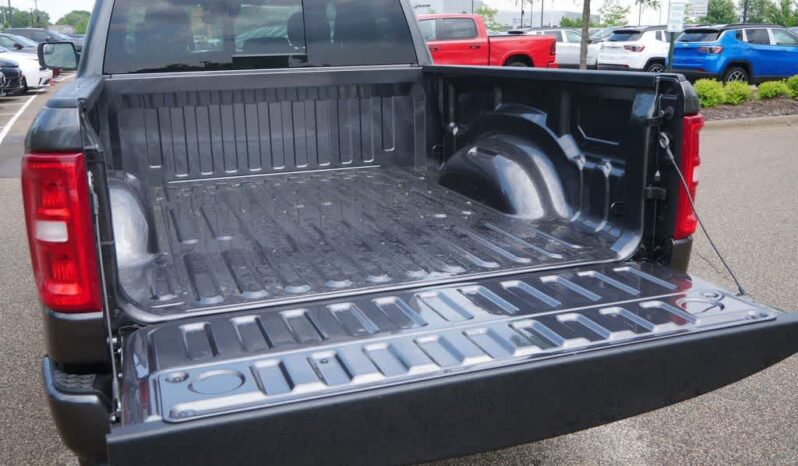 
 RAM 1500 full									