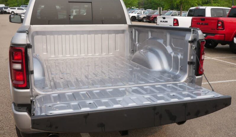 
 RAM 1500 full									