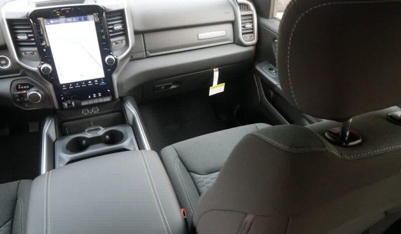 
 RAM 1500 full									