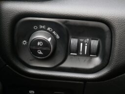 
 RAM 1500 full									
