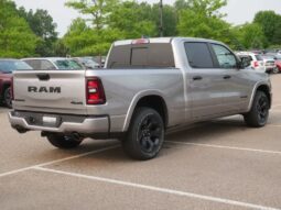 
 RAM 1500 full									