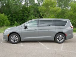 
 Chrysler Pacifica full									