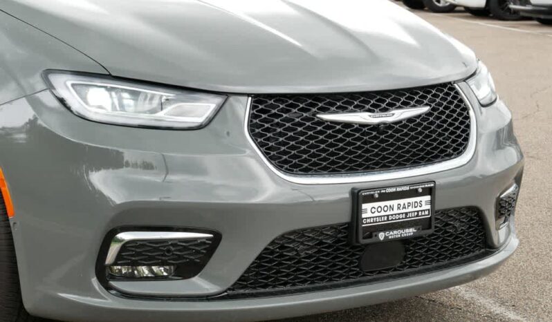 
 Chrysler Pacifica full									
